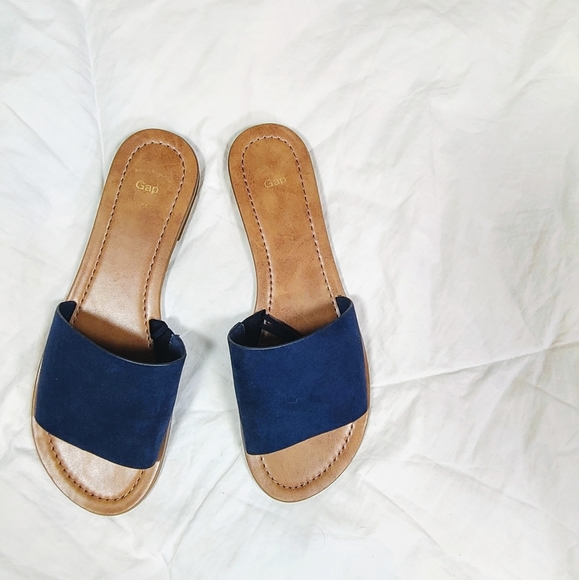 GAP Shoes - Gap Navy and Brown Flats